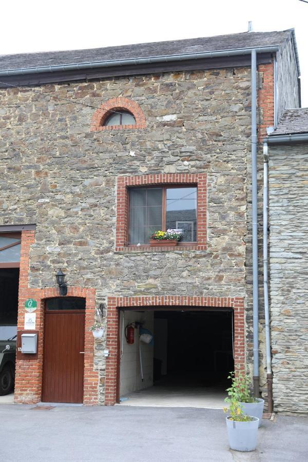 Gite De La Lavandiere A Ucimont Exterior photo